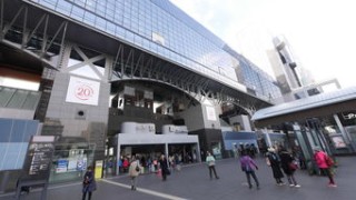 青岛到上海火车(【建筑解读】 青岛北站：8 台 18 线，岛城黄海高铁门户)