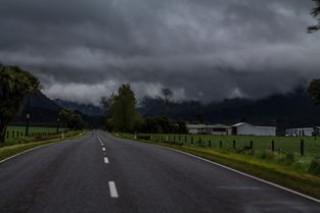 端午节高速公路收费吗(端午假期高速公路正常收费，预计市民出行以短途游为主)