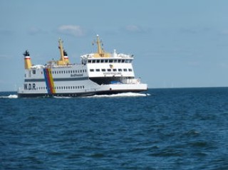 搜航网海运查询(货量复苏难！美东暴跌17.2%、地中海涨2.3%！各航线运价)