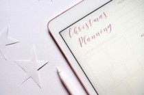 中秋放假安排2021调休(注意！中秋国庆假期及调休日共10天，机动车暂停尾号限行！)