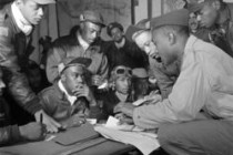 钟南山11月14日去世了(他于中午12点在杭州去世，钟南山发文痛悼)