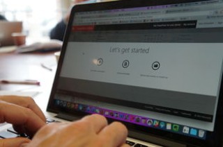 铁路货运单号查询(快递单号批量查询工具：5 款实用软件功能对比测评)