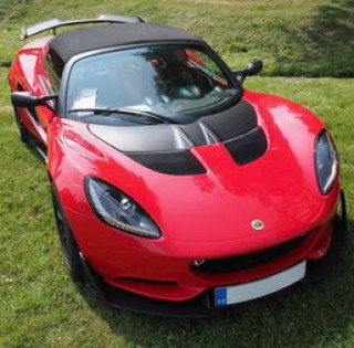 个人汽车托运要多少钱(轿车托运哪家好)