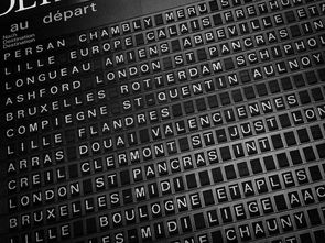 今年快递排行榜前十名(快递“新排名”即出炉，“赢输都很惨烈了？”圆通55.3亿，申通43.4亿，韵达41.5亿)  第1张