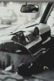 kc国际快递物流查询(男子开车奔波600公里来珠海接机，结果刚到就被交警盯上！连驾驶证都丢了)  第1张