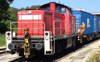 火车托运电话(7月1日起实施！铁路旅客携带和托运物品有新规)  第1张