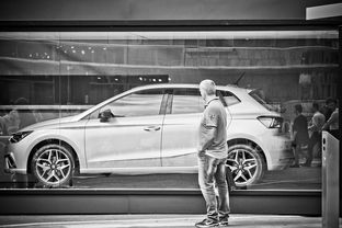 私家车物流托运价格(车辆托运的费用一般要多少钱？轿车托运费用大约需要多少钱？)  第1张