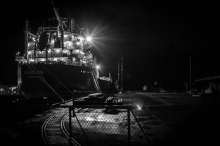 重庆货运平台(累计开通试点航线10条！重庆“千里轻舟”货运班轮进入常态化运行新阶段)  第1张